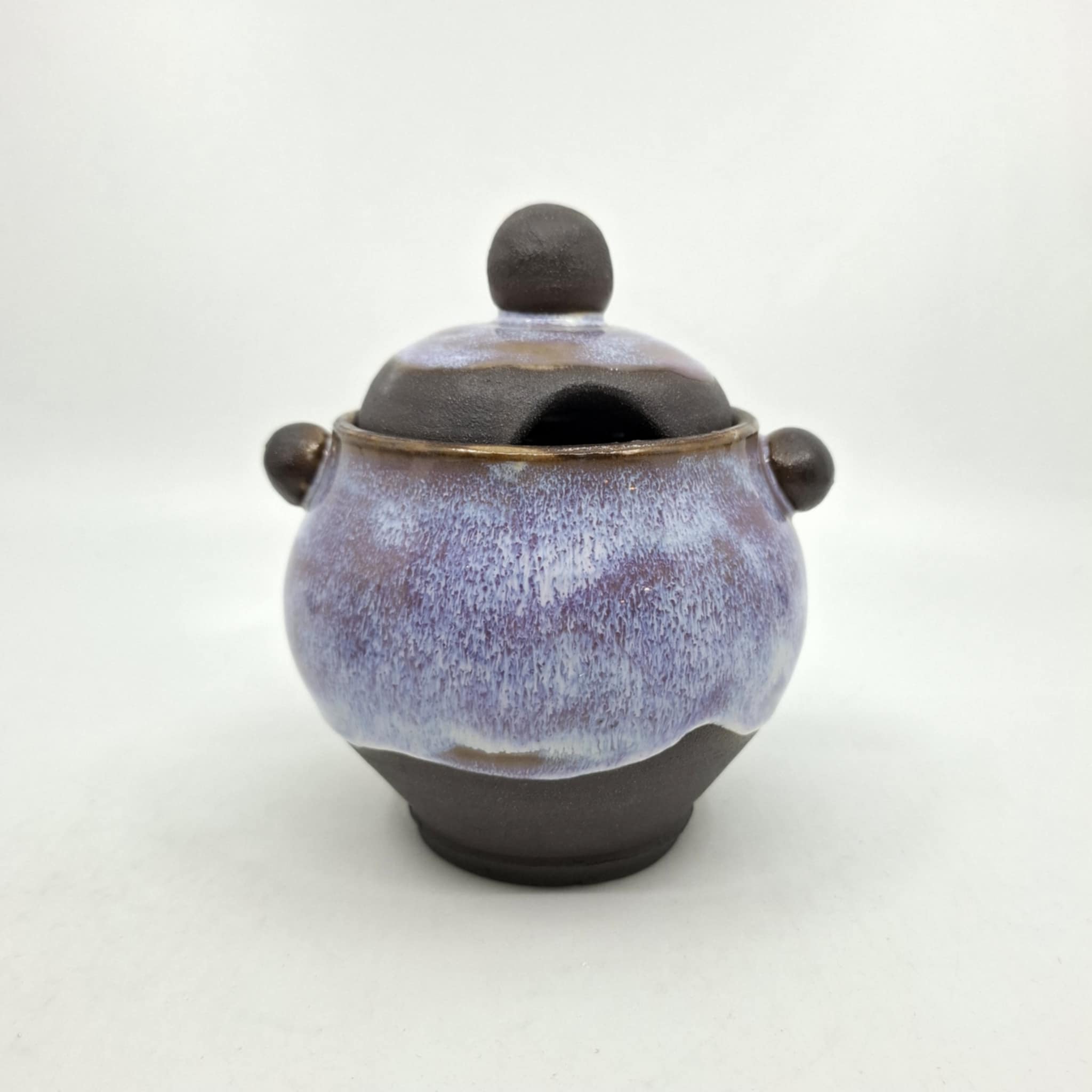 Suhkrutoos "Must savi"